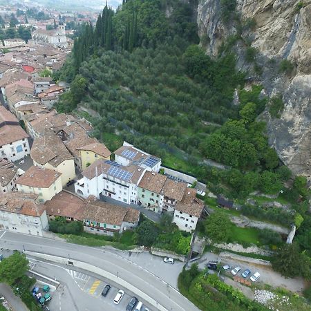 Готель On The Rock Арко Екстер'єр фото